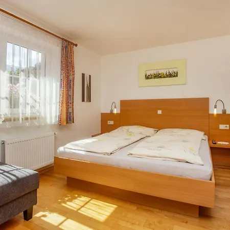 Haus Fritzenwallner 2 * Wagrain